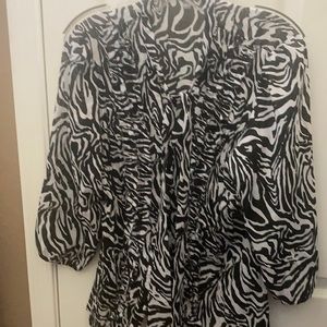 FINAL MARKDOWN Ny collection blouse large